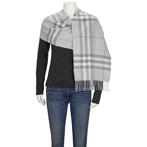 Burberry The Classic Check Cashmere Scarf in Grey 